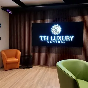 Th Luxury Katania